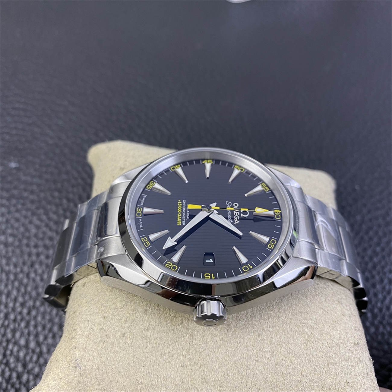 Omega Seamaster Replica – VSF Aqua Terra 150 “Bumblebee” Premium Edition