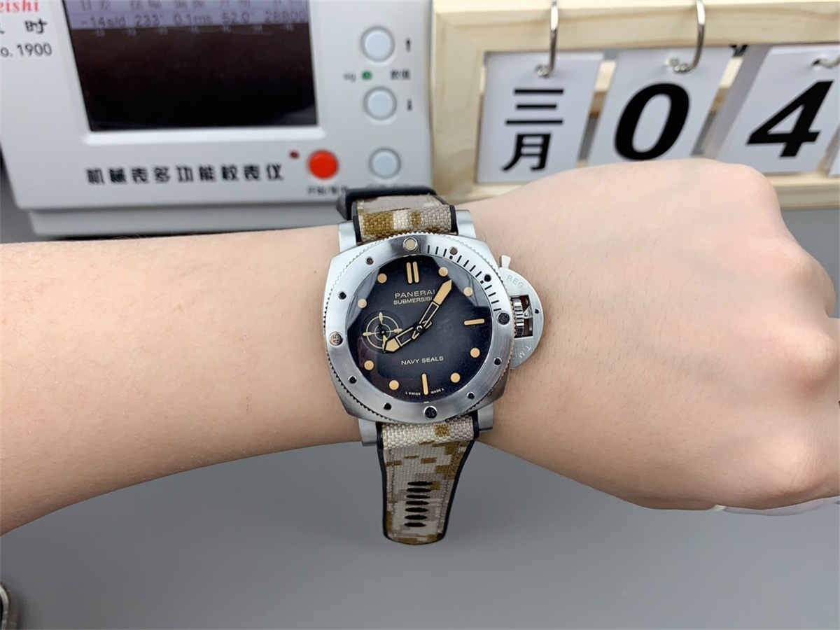 VSF Watches Panerai PAM1518 – 44mm Navy SEALs Style Submersible Super Clone